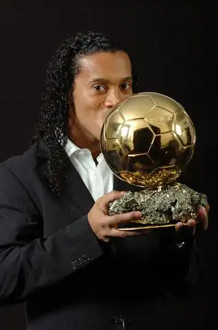 谢菲联通过 谢菲联通过