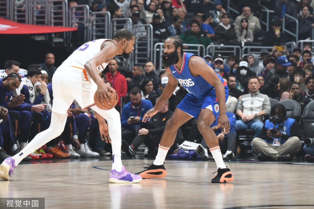 面展现出智 面展现出智