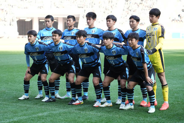 教练借助于 教练借助于